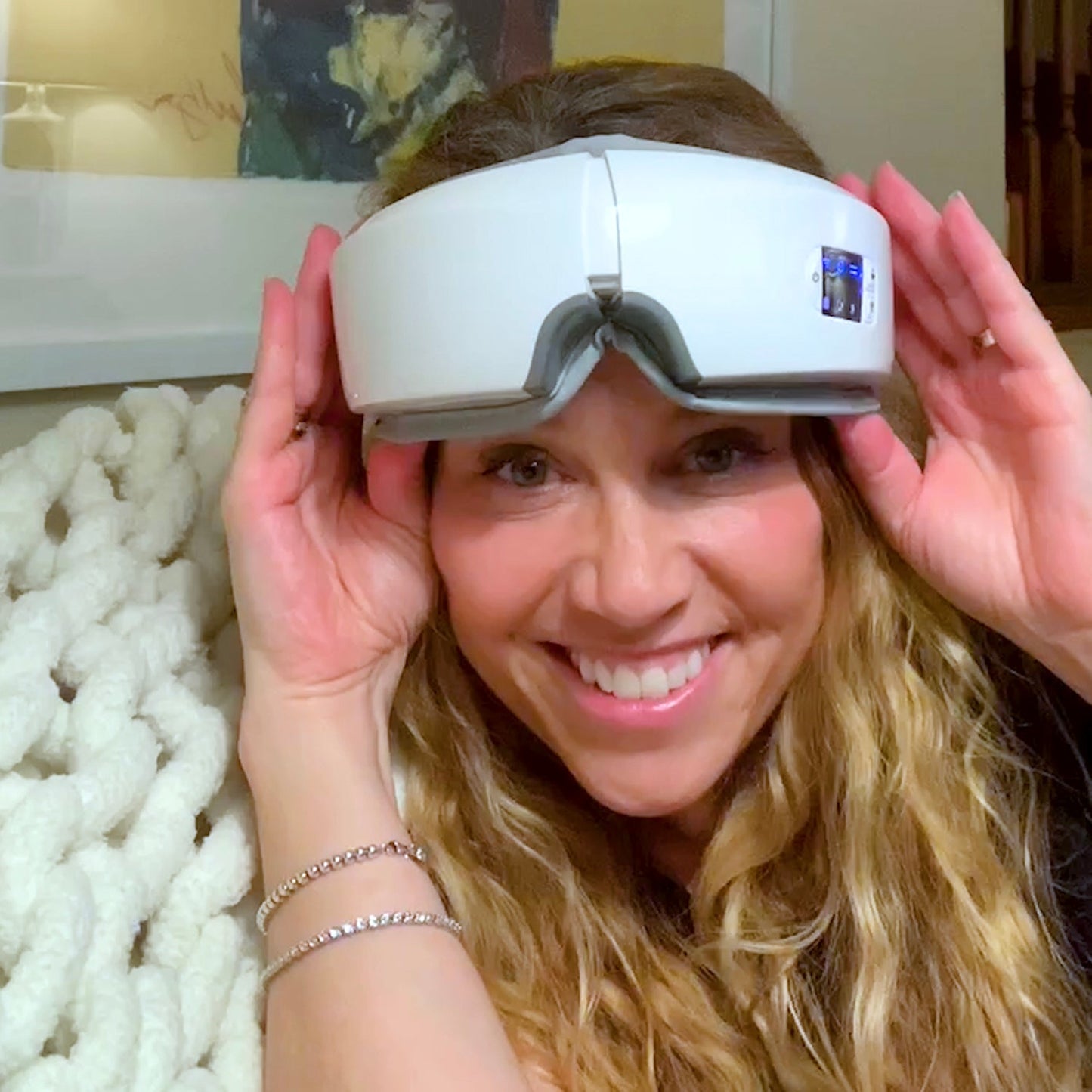 Mastro Mask™ Massager